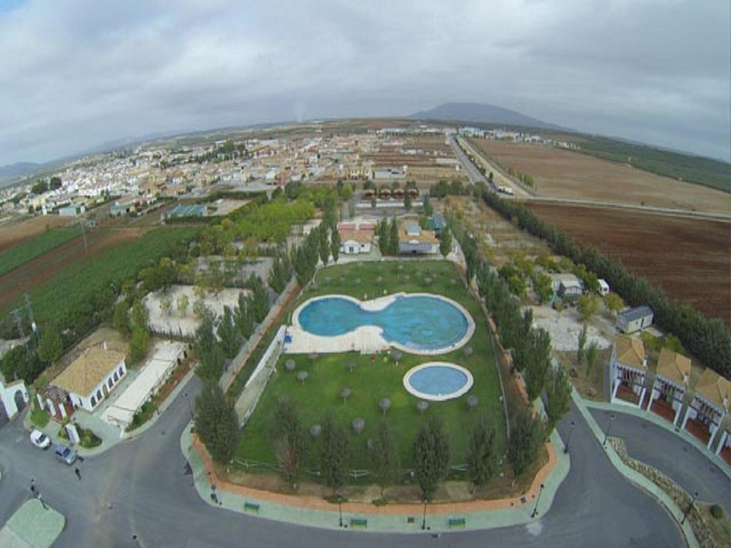 Camping La Sierrecilla Humilladero ภายนอก รูปภาพ